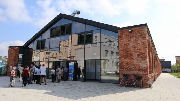Újjáépült a nagyváradi Várpiac leégett vásárcsarnoka