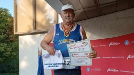 „Jól érzem magam, amikor mozgok” – 78 évesen szerzett négy országos bajnoki címet a marosvásárhelyi Fülöp Csaba