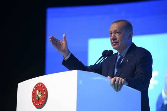 Példátlan kihívást jelent a Nyugatnak Törökország BRICS-csatlakozása