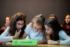 Olvasd el, és játssz velünk! – Olvasás-népszerűsítő játék a Marosvásárhelyi Nemzetközi Könyvvásáron