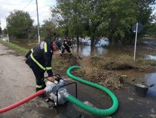 Árvíz Romániában: 250 konténerházat küldenek Galac és Vaslui megyébe