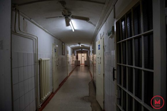 Vizsgálati fogságba került a parlamenti gyújtogató