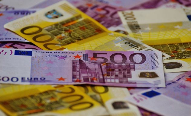 Az Európai Bizottság elkezdi a Magyarországra kirótt 200 millió eurós bírság behajtását