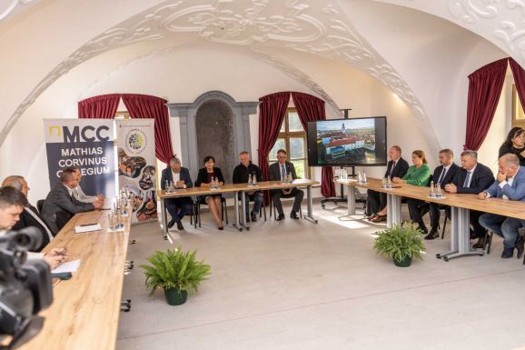 A turizmus és az építőipar a legnépszerűbb – tanévnyitó konferencia Kézdivásárhelyen