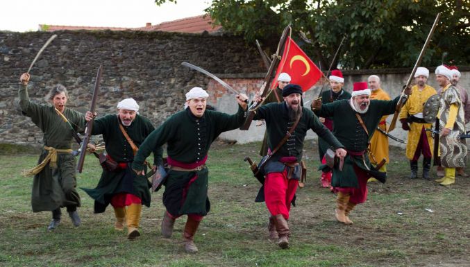 Ismét megtelt élettel a szilágysomlyói Báthory-vár