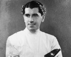 Szobrot állítanak Kabos Endrének Nagyváradon