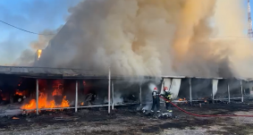 Kigyulladtak az ukránok szálláshelyeként szolgáló lakókonténerek Bukarestben