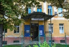 A szebeni Vasutaskórház elhatárolódott a csúszópénz elfogadásával gyanúsított orvosától