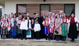 Példás összefogás: két új családtípusú házat nyitottak Zsobokon