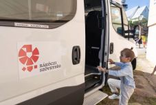 Iskolabusz-program: félezer magyar kisdiák anyanyelvi oktatását segíti a Rákóczi Szövetség és az Iskola Alapítvány