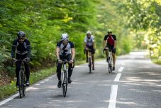 Vasemberek: 24 óra alatt 5437 kilométert bicikliztek Sugásfürdőn