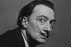 Egy londoni garázsból került elő Salvador Dalí tíz műve