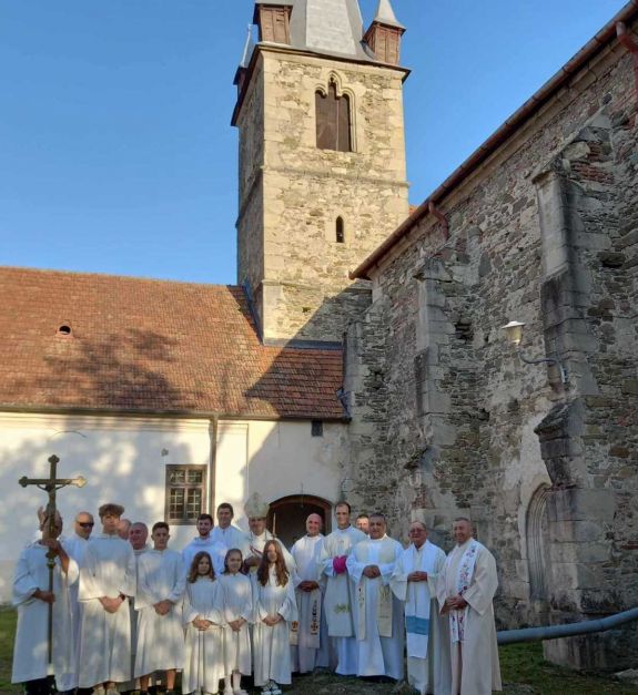 Hunyadi János 575 éves templomát ünnepelték Tövisen