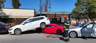 Drága koccanás: négy autó, köztük egy Lamborghini ütközött