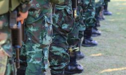 A férfiaknak kötelező, a nőknek önkéntes alapú sorkatonai szolgálatot vezet be Szerbia