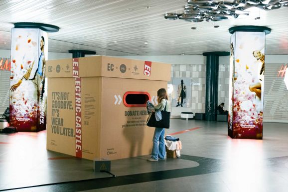 Használt ruhákat gyűjt egyedi kollekciójához az Electric Castle és a bukaresti Promenada bevásárlóközpont