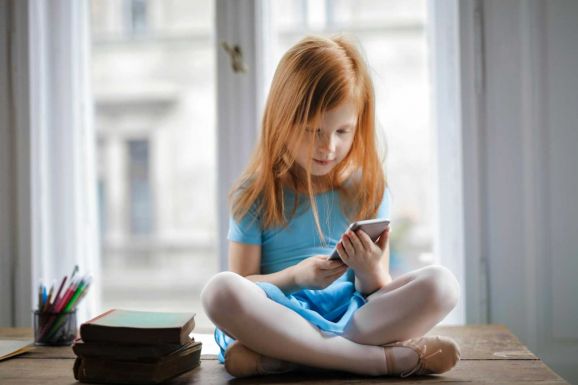 Hogyan változtatja meg a digitális világ a gyerekek személyiségét?
