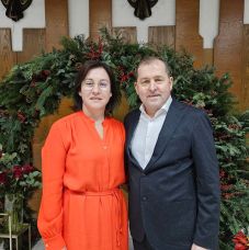 „Isteni sugallatra” polgármesternek jelölteti magát Marosvásárhelyen Rodica Baciu üzletasszony