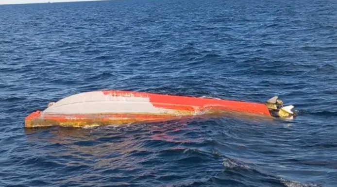 Románia felségvizeiben talált vízi járművet vizsgál át a védelmi tárca