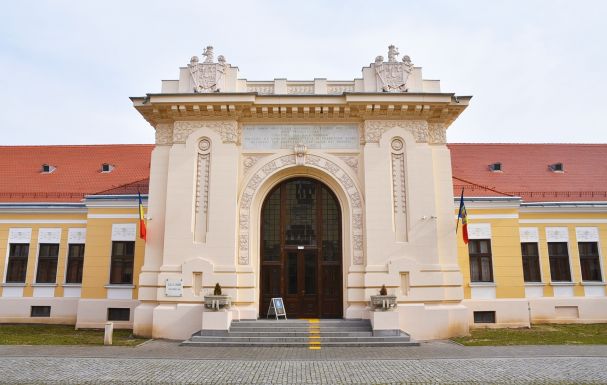 Még a románok is alig kíváncsiak a Nagy Egyesülés című kiállításra, pedig a megyei tanács visszaszerezné a költségeit