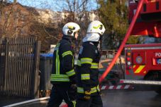 Nyakon szúrta a barátnőjét, majd felgyújtotta magát egy férfi