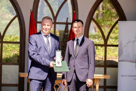 Magyar állami kitüntetést adtak át Berszány Tibornak Sepsiszentgyörgyön
