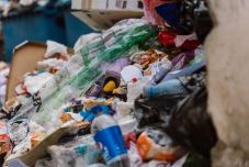 Napi 18 millió eurós bírságot fizet az ország, amiért nem megfelelő a szelektív hulladékgyűjtési rendszer