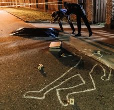 Holtan találtak egy férfit egy parkban – Gyilkosság történhetett