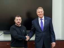 Források: nagy titokban átsuhant Zelenszkij Románián