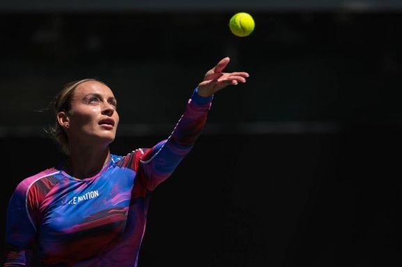 Papírforma a Billie Jean King Kupán – hátrányból várja a szombat esti meccseket Románia