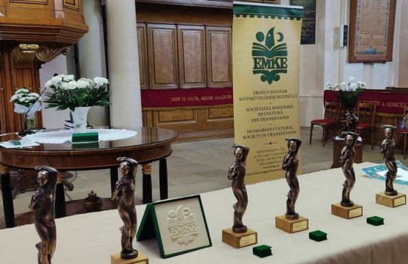Átadták az Erdélyi Magyar Közművelődési Egyesület díjait Kolozsváron