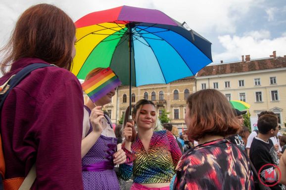 Svédországban 18-ról 16 évre csökkentették a nemváltoztatás korhatárát