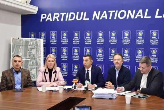 Nem indít közös polgármesterjelöltet Marosvásárhelyen a PNL és a PSD