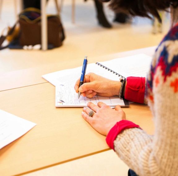 Több mint ötezer munkanélküli vett részt ingyenes átképzésen márciusig – A HR-referensi a legnépszerűbb