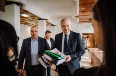 Péter Ferenc: Az itt élők problémáit csak mi tudjuk megérteni igazán