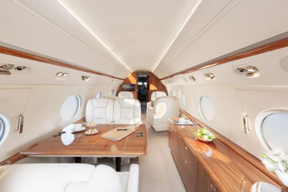 Iohannis ragaszkodik a luxushoz, most Dél-Koreába repült egy Gulfstream G550 magángéppel
