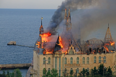 Ikonikus odesszai kastélyt ért orosz rakétatalálat