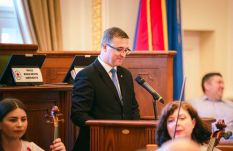 Magyar nyelvű ügyfélkapu, emberbarát fejlesztések – új irányba terelnék Nagyváradot