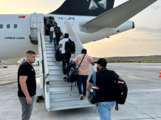 Migránsok az aradi központban: törvényesen jöttek, de nyugatra „szöktek” volna