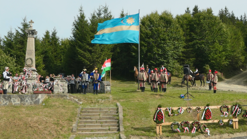 A harcot nekünk dedikálták – Ünnepi megemlékezés a Nyergestetőn