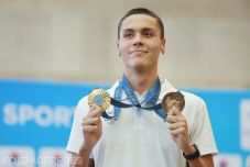 David Popovici hazajött: „ezek az érmek, csak két fémdarab, de éveken át dolgoztam érte”