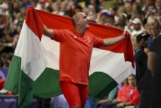 A kalapácsvető Halász Bence olimpiai ezüstéremet nyert a születésnapján