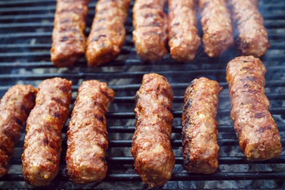 Grillpartit tartottak a tömbház nyolcadik emeletén, borsos büntetés jár érte