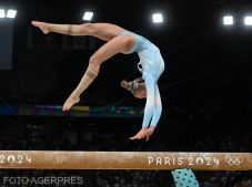 FRISSÍTVE: Nyolcadik hely Romániának gerendán, talajon óvás „taszította le” az olimpiai dobogóról Bărbosut