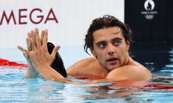 A parkban szunyókálva filmezték le az olimpiai bajnokot