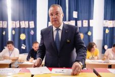 Az AUR-vezér feljelentette a PNL-elnököt közpénzek hűtlen kezelése miatt