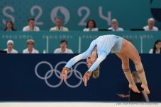 Olimpiai érmesként jutalmazzák a tornászlányokat