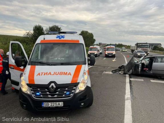 Súlyos baleset: négyen kerültek kórházba