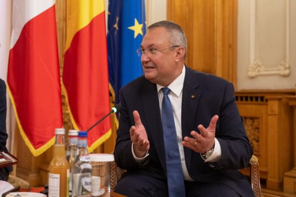 Ciolacu Ciucă könyvéről: Ajándékozzon már meg vele!