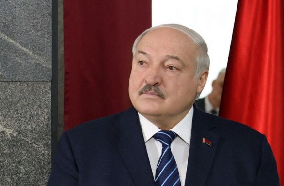 Fehéroroszország harckocsikat vezényelt az ukrán határhoz